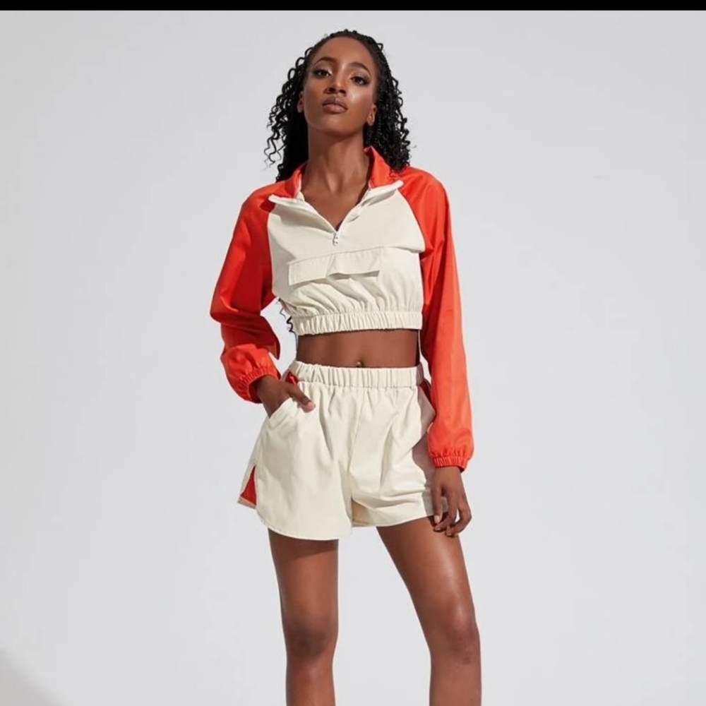 Contrast Panel Half Zip Sports Top and Shorts
